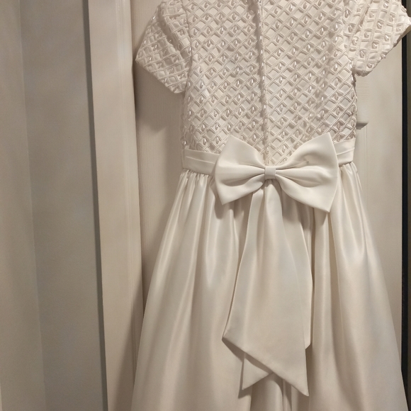 Children Dress - Picture 5 of 5